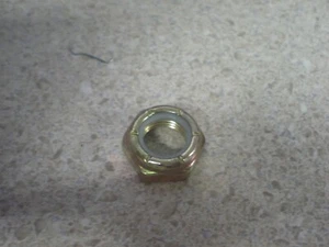 NOS OEM Polaris Nut 1999-15 Sportsman 570 7547104 - Foto 1 di 2