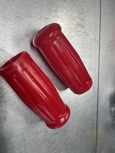 Harley Davidson Motorcycle Grips- 1935 to 1948 Antique Reproduction Red - Picture 1 of 3