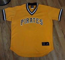 Pittsburgh Pirates Willie Stargell 2002 Majestic Gold Jersey men's size-Large