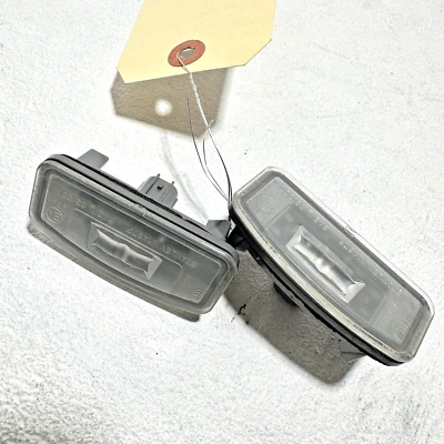 Lámpara de luz de matrícula trasera Acura TLX 2015-2020 OEM 2 PIEZAS Foto 1 de 4