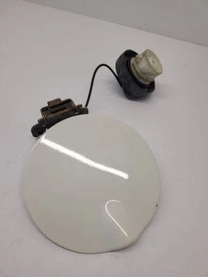 Dodge Journey 2009-2020 puerta de llenado de combustible blanca Foto 1 de 4