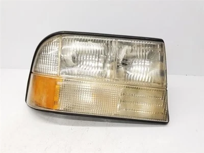 Passenger Headlight GMC Canada Only Fits 98-05 Chevy S15 Jimmy OEM - Image 1 of 4