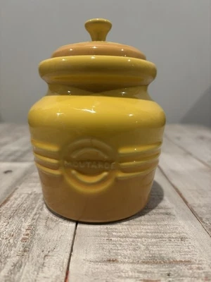 RARE LE CREUSET STONEWARE MUSTARD JAR WITH LID (NO SPREADER) OMBRÉ YELLOW - Image 1 of 4