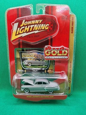 Johnny Lightning 1950 Oldsmobile Super 88 - LE Classic Gold R39 1/64 - Image 1 of 2