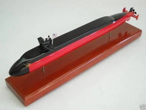 USS Nevada SSBN-733 NAVY Submarino Ohio Escritorio Madera Modelo Pequeño Nuevo - Imagen 1 de 1