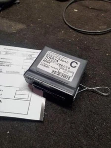 Chassis Brain Box LEXUS ES300H 13 14 15 16 17 18 89227-33040 - Picture 1 of 2