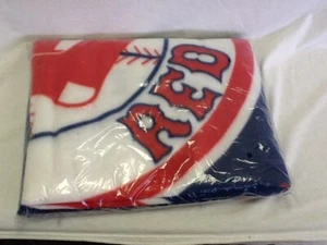 STADIUM BLANKET Boston Red Sox Official MLB New Condition - Picture 1 of 2