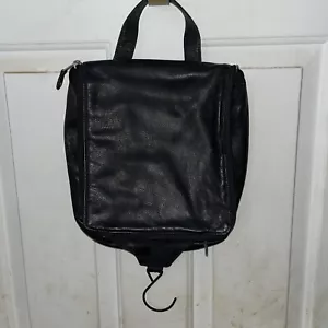 Canyon Outback Embossed Genuine Leather Toiletry Travel Bag, Black T - Picture 1 of 3
