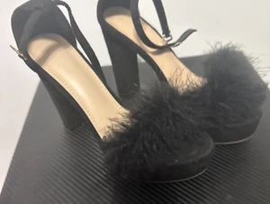 Black Faux Fur High Square Heel Black Strappy Shoes 3.5” Heel Size 6.5 Cute - Picture 1 of 6