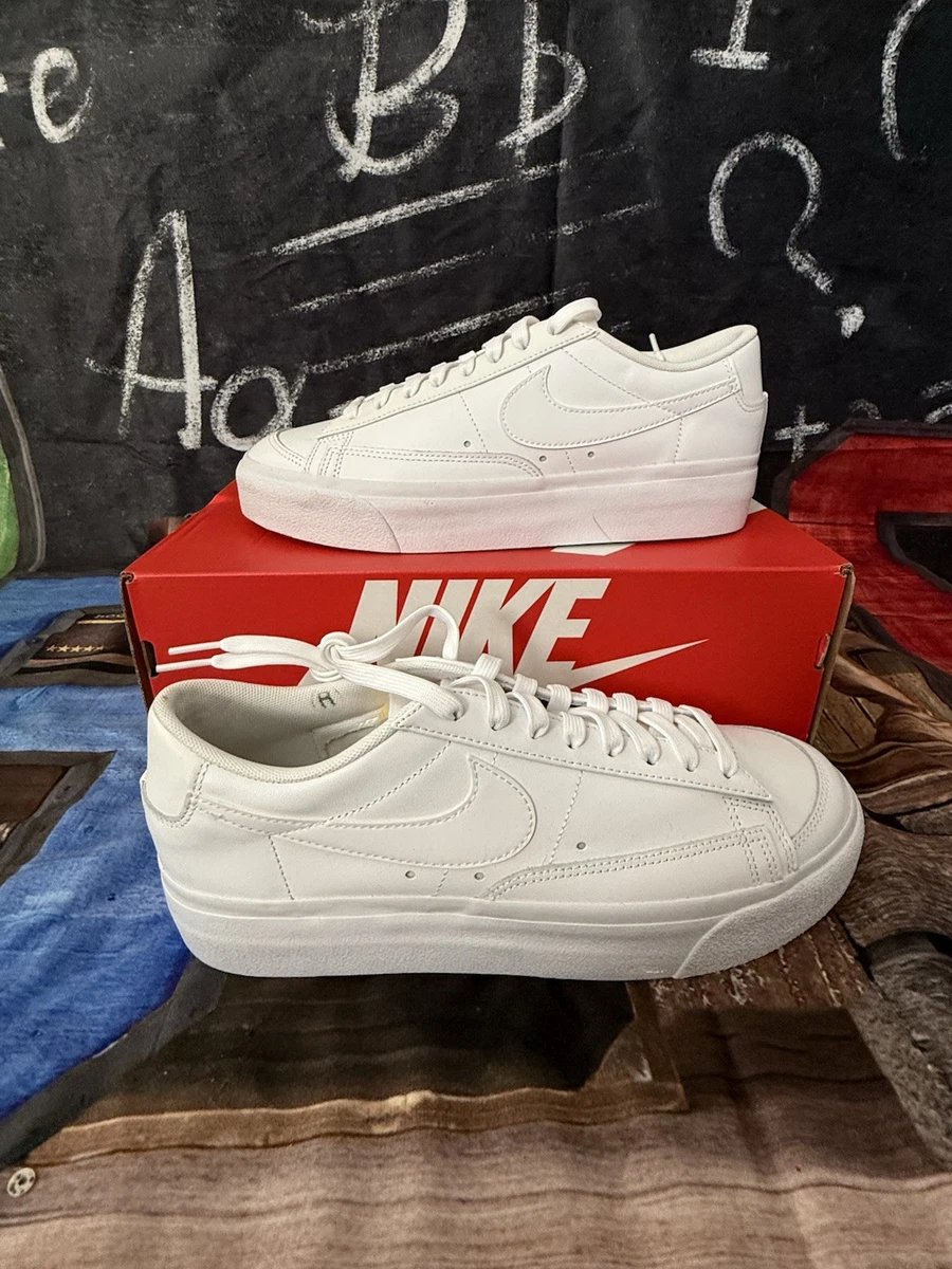 コ*ー様 〚未使用品〛BLAZER  QS TRIPLE WHITE Nike Blazer Royal Qs 'Triple White' Release Date. Nike SNKRS