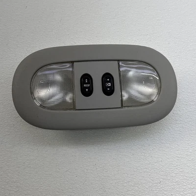 04-08 Luz domo superior Ford F-150 con techo corredizo e interruptor de ventana trasera gris OEM Foto 1 de 4