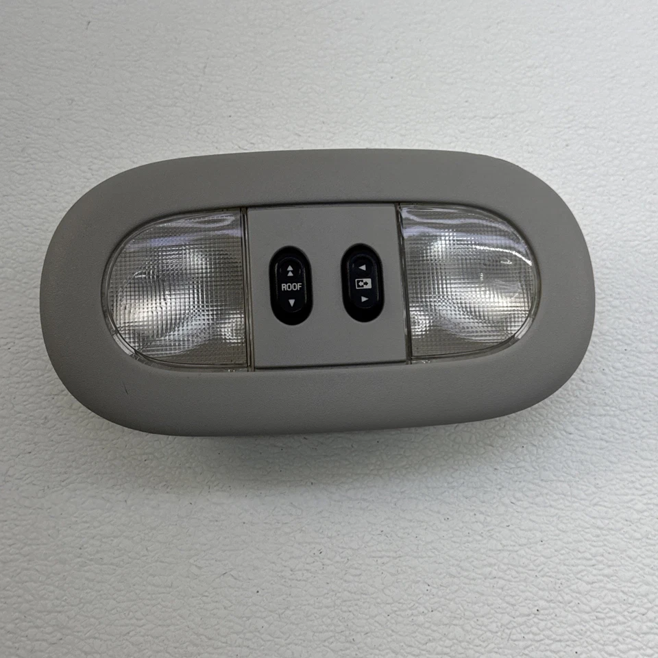 04-08 福特 F-150 头顶圆顶灯带天窗和后窗开关灰色原始设备制造商 — 第 1/4 张图片