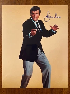 Roger Moore James Bond 007 signed Autogramm Foto mit COA The Saint Octopussy - Bild 1 von 5