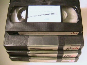 [t227-230] 2 VHS "SCARCE* WRITING & SHARING,  WRITING FOR RESEARCH Program 1 & 3 - Picture 1 of 2