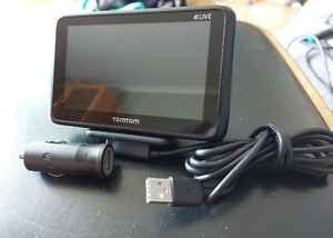 4.5" TomTom Go Live 1000 UK Ireland Maps Traffic Bluetooth Voice Activated  #D29