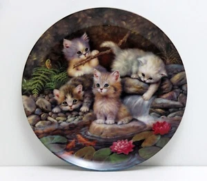 Bradford "Kittens At Water Lily Pond" Collector Plate Artist Jurgen Scholz 1996 - Picture 1 of 4