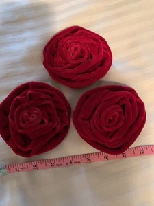 3 large red velvet rose pins - Picture 1 of 8