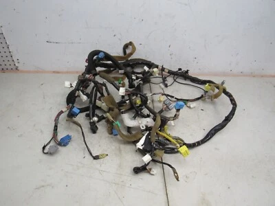 Arnés de cableado del panel de instrumentos del tablero Kizashi 2011 Suzuki conector de cable de 2,4 L Foto 1 de 4
