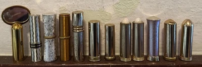 Lote de 12 soportes de tubo de lápiz labial de metal vintage espejo 50’ 60’s Revlon Max Factor Foto 1 de 4