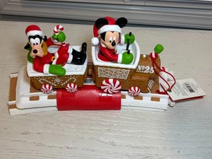 Hallmark 2016 Disney Christmas Express Train w/Track - Complete w/2 Characters - Picture 1 of 4