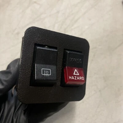 Interruptor de peligro y descongelación Porsche 924 1977-1985 con carcasa P/N:477857138 Foto 1 de 4