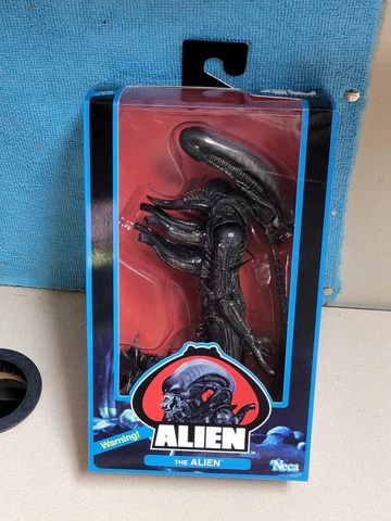 NECA The Alien * Alien 40th Anniversary Wave 3 Action Figure * NEW IN BOX! Cover