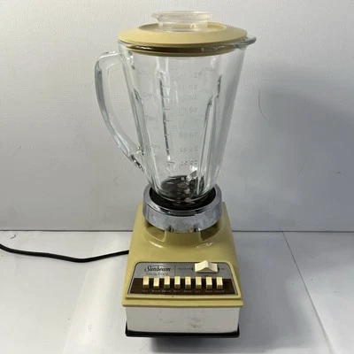 Licuadora y jarra de vidrio vintage SUNBEAM de estado sólido de cambio de velocidad probada Foto 1 de 4