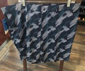 Haggar Active Series Cruise Hybrid Men's  40 board shorts Navy Multi Camo NWT - Picture 1 of 17