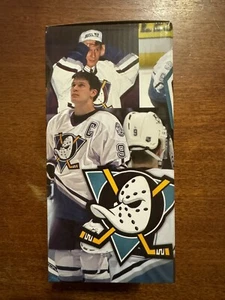 NEU 2023 Paul Kariya LEGACY NIGHT Anaheim Ducks Wackelkopf 11/12/23 - Bild 1 von 5