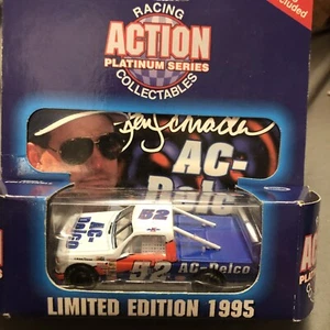Nascar 1995 Action Platinum Series #52 AC Delco Truck Series - Ken Schrader - Picture 1 of 3