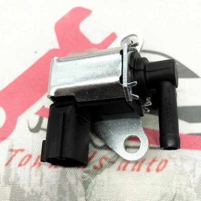 Solenoide de purga de bote de vapor 14930-EN20A para Nissan Versa 2007-2012 Foto 1 de 4