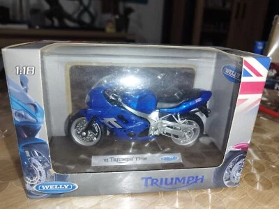 moto triumph modele TT 600 bleu 1/18 Ème A Saisir  - Photo 1/3