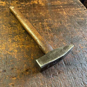 Vintage Cross Pein Riveting 500gm Hammer. Engineering Mechanics Hammer Nice!! - Picture 1 of 10