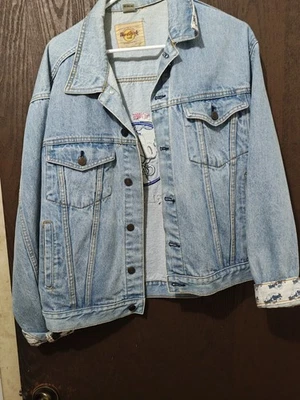 复古 Hard Rock Cafe Orlalnd Save The Planet 牛仔牛仔夹克 M 码 — 第 1/4 张图片