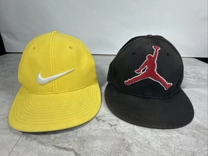 Cappello vintage Air Jordan JUMPMAN aderente 7 3/8 Michael Jordan e giallo Nike 20XI - Foto 1 di 16