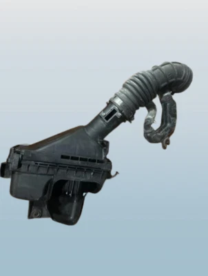 2014-2018 Infiniti Q50 Air Box/Air Cleaner 3.7L VQ37VHR RH Pre-owned. - Image 1 of 2