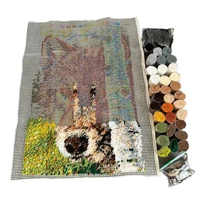 J&P Coats Wolf Latch Hook Kit 25027 Rug Yarn Canvas Partially Completed 24 x 36 - Picture 1 of 20