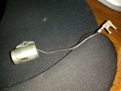 64-72 GM, Firebird, Camaro, Chevy, Pontiac Radio condensador, lado de la bobina Foto 1 de 4