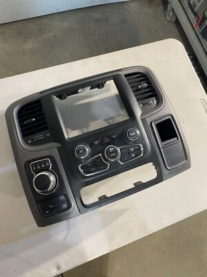 Dodge Ram 1500 2500 3500 2013-2019 radio tablero bisel central ventilaciones de aire OEM Foto 1 de 4