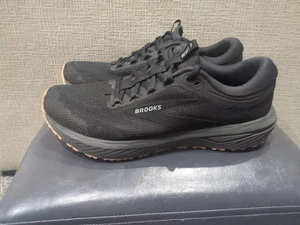 Scarpe da corsa Brooks uomo Revel 7 1104351D072 nere sneakers taglia 10D - Foto 1 di 11
