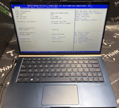 Portátil ASUS ZenBook 14 pulgadas Intel Core i7-8565U 1,80 GHz, 16 GB de RAM SIN HD LEER Foto 1 de 4