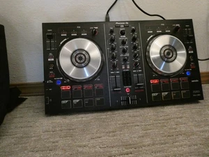 Pioneer DDJ-SB2 Share 2-channel DJ controller - Picture 1 of 3
