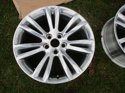 18'' Chrysler 300 OEM Polished Factory Alloy Wheel Rim 2015-2022 2536 #1 - Image 1 of 4