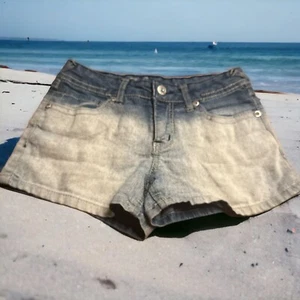 Z.Cavaricci Girls Blue Jean Shorts Light Wash/5-Pocket Design Sz 10 - Picture 1 of 8