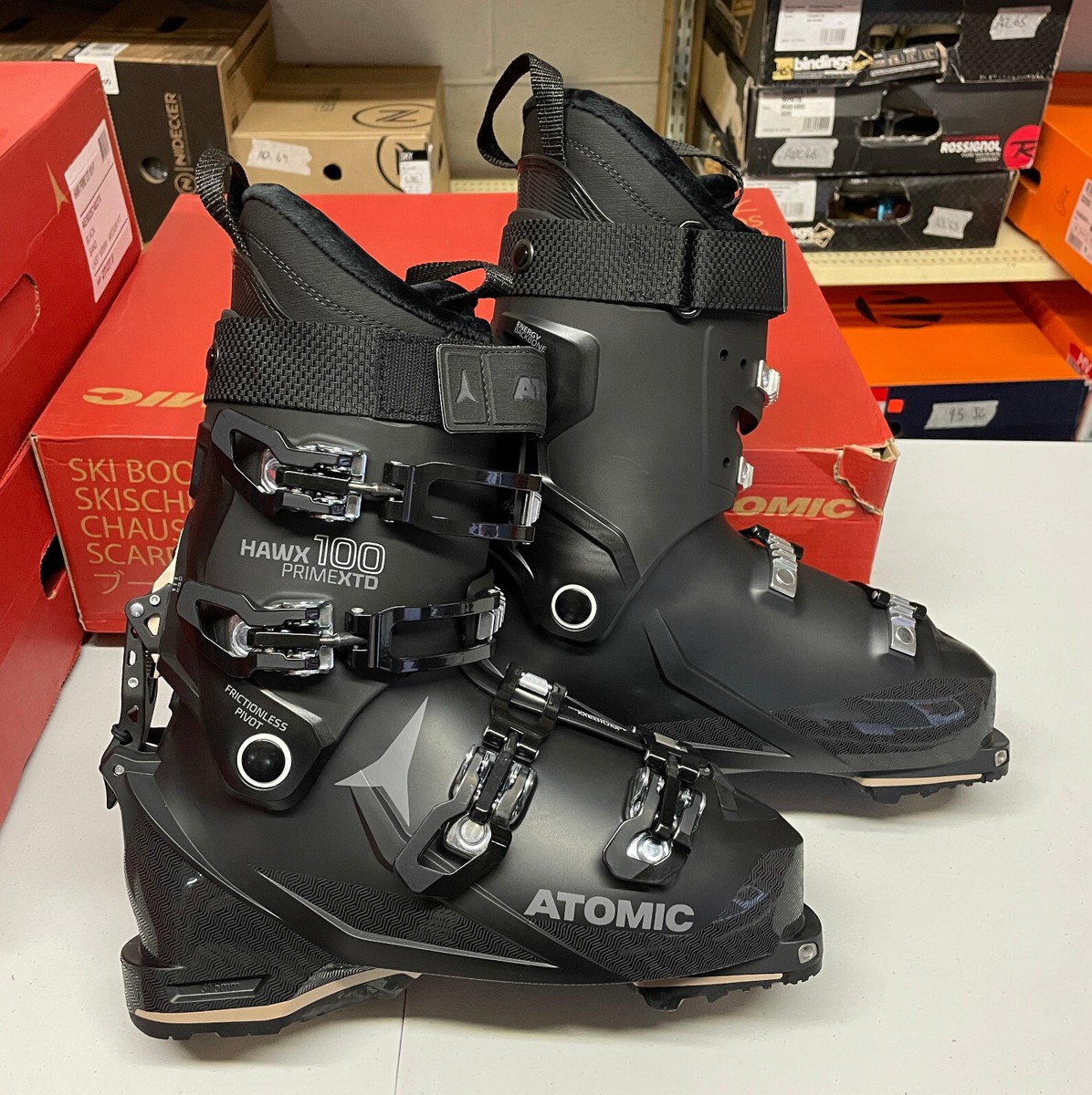 【新品】アトミック スキーブーツ　HAWX100 PRIME 28-28.5 新品】アトミック スキーブーツHAWX100 PRIME 28-28.5