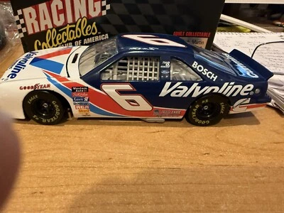 NASCAR MARK MARTIN 1996 ACCIÓN #6 VALVOLINE FORD THUNDERBIRD CWC NUEVO EN STOCK Foto 1 de 3