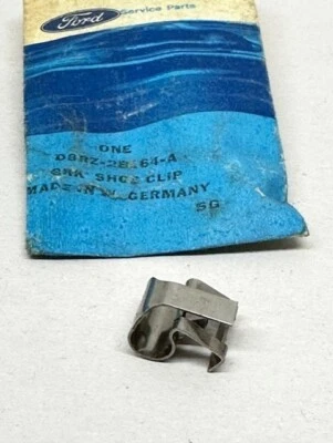 Ford Fiesta 1978-1980 freno de disco clip anti sonajero D8RZ-2B164-A Foto 1 de 4