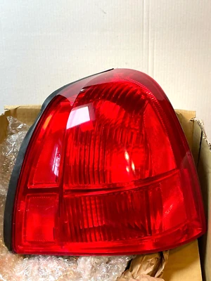Passenger Side Replacement Tail Light (FR454-U000R) for Lincoln Town Car 03-05  - Image 1 of 4