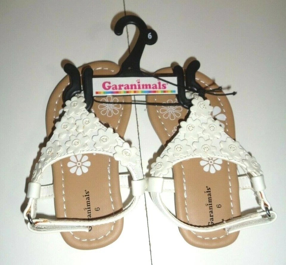 Garanimals 学步儿童 小女孩 尺寸 6 白色 花凉鞋 ~ 全新 无盒。 — 第 1/4 张图片