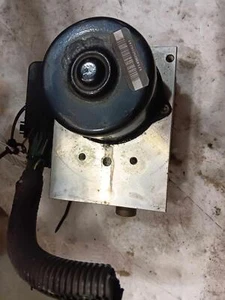 Anti-lock Brake Parts CHRYSLER 300 05 06 07 - Picture 1 of 4